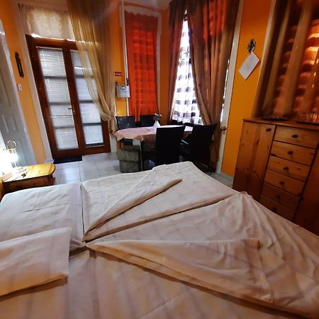 Glória apartman Gyula Exterior foto