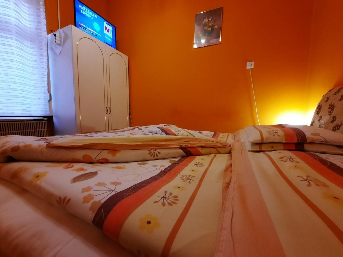 Glória apartman Gyula Exterior foto